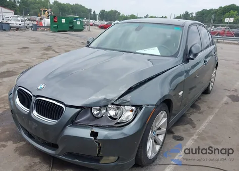 2010 BMW 328I xDrive z USA, uszkodzony, nr VIN WBAPK7C58AA458502